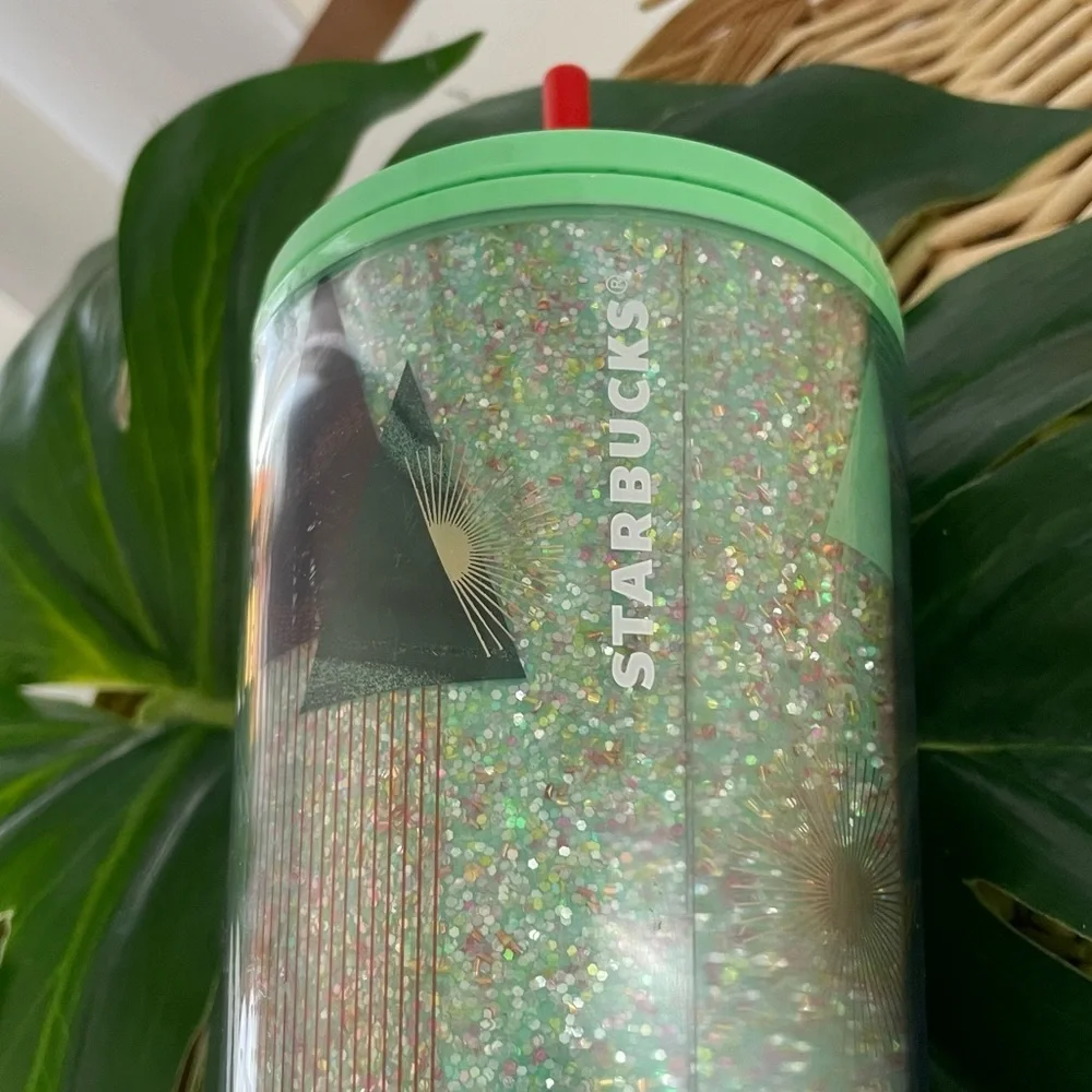 Starbucks Holiday 2020 Christmas Tree Glitter Cold Venti 24 oz. Cup NWT